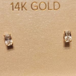 14k Gold Stud Earrings - Lightweight, 0.5" x 0.5"